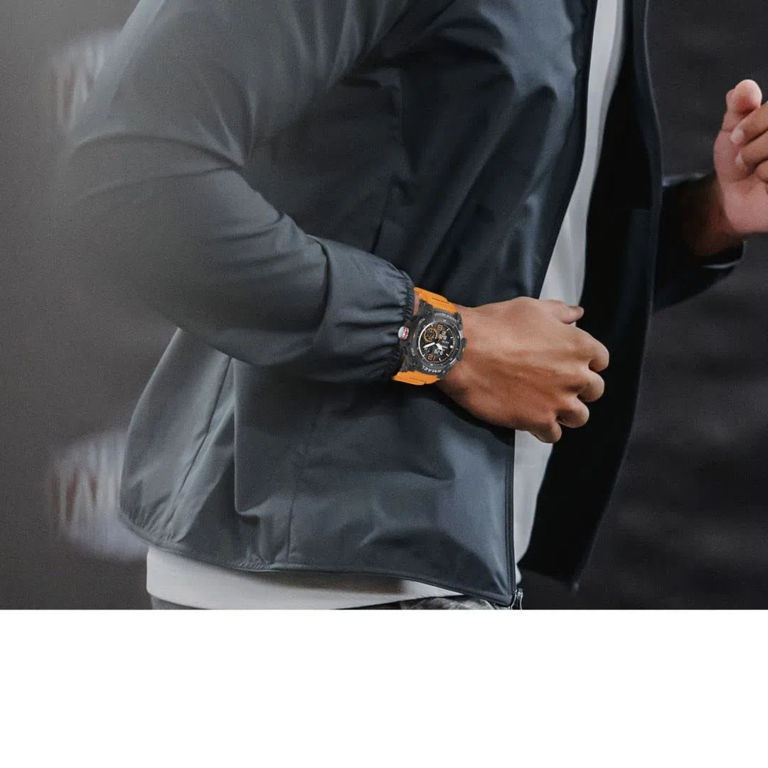 aswan watch Orologio Uomo,Orologio Digitale Uomo con Cronometro,Allarme,Luce LED，Calendario-Orologi Sportivo con Cinturino in Silicone