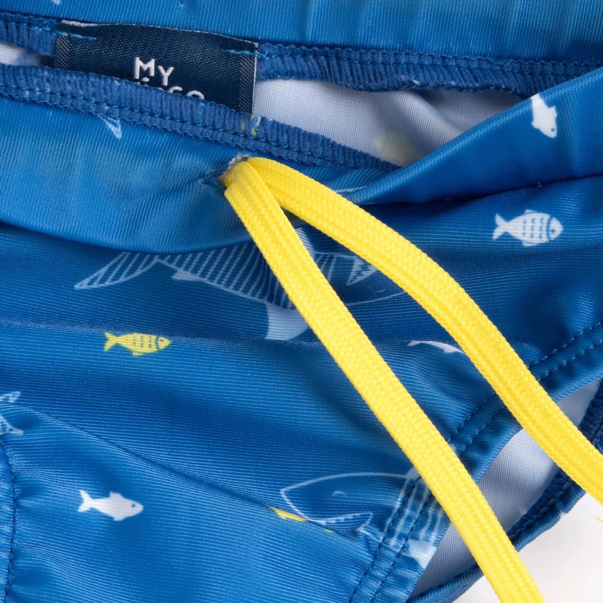 Chicco, Costume Bambino e Bambina, Costume Due Pezzi con Maglietta a Maniche Lunghe e Slip, Comodo e Versatile, Ideale per Mare o Piscina, Abbigliamento Bambino e Bambina, Designed in Italy