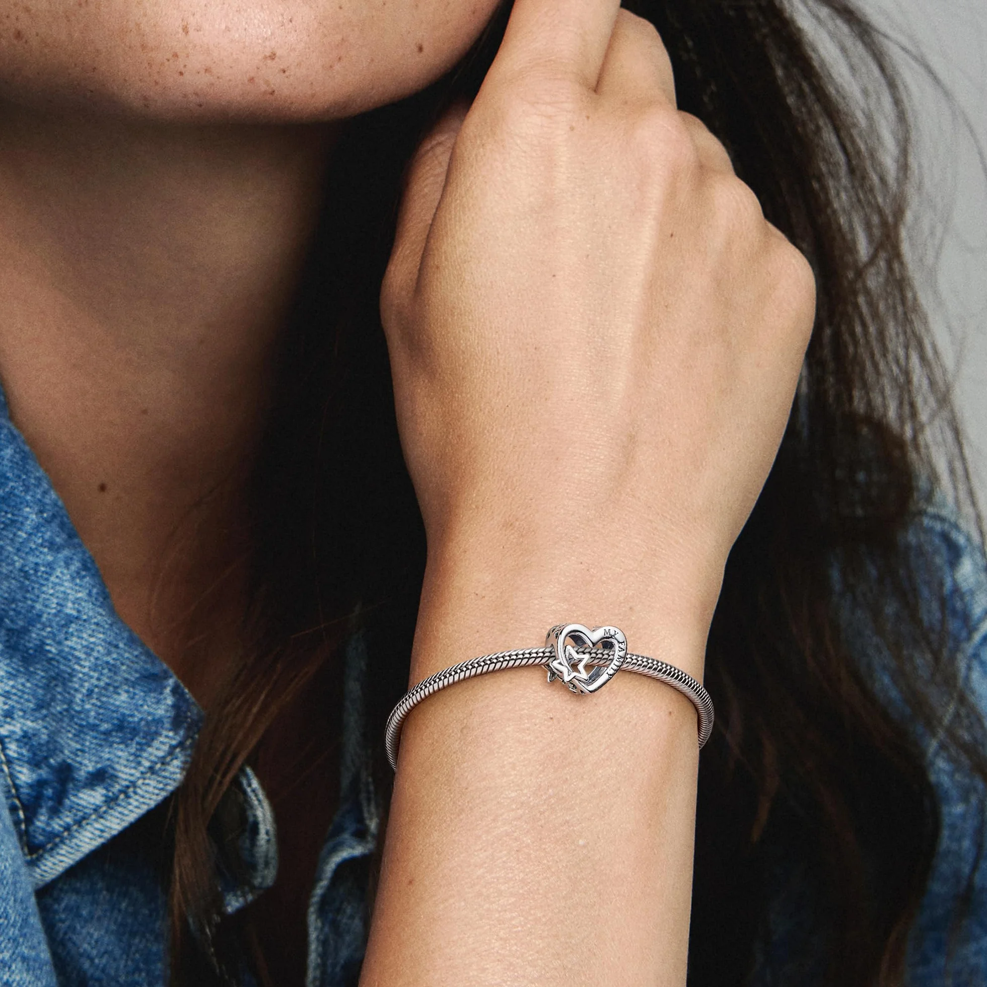 PANDORA Moments - Charm cuori in argento sterling
