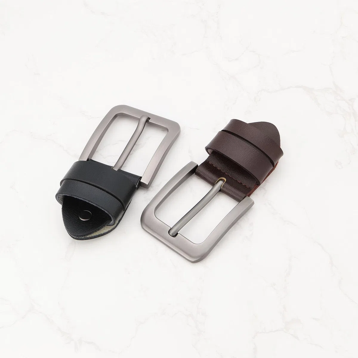 EMSea 2 Pezzi Fibbia Ad Ardiglione Per Cintura In Lega Resistente Da Uomo Fibbia Per Cintura Cinturino Rettangolare Fibbia Ad Ardiglione Adatta Per Cinture Causali Larghe 35-38 Mm (nero + Marrone)