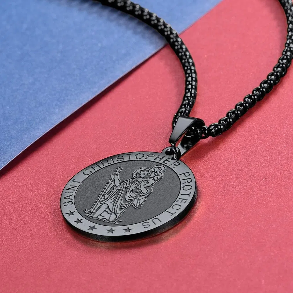 FaithHeart Collana Religiosa Santo San Cristoforo Collana Uomo 3D Rilievo Rotondo Ovale Amuleto Talismano in 316L Acciaio Impermeabile Antiruggine 55+5 CM Catena Impresa