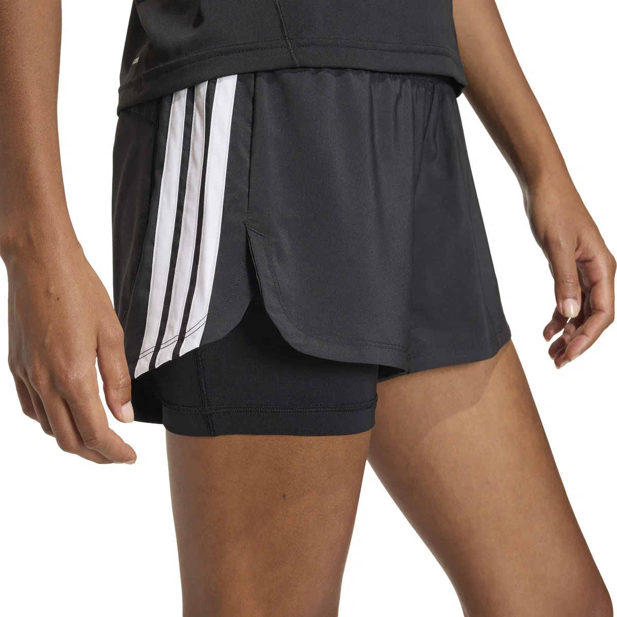 adidas Women Short Allenamento Pacer Woven 2in1