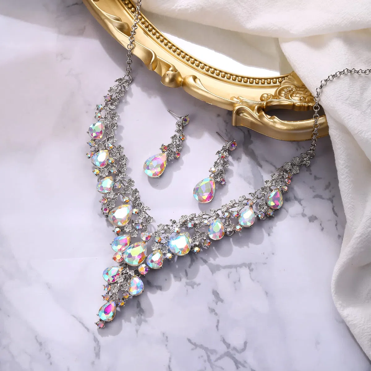 Matrimonio Sposa Jewellery Set Goccia Strass Cluster Statement Collana Orecchini Pendenti Bigiotteria per Donne
