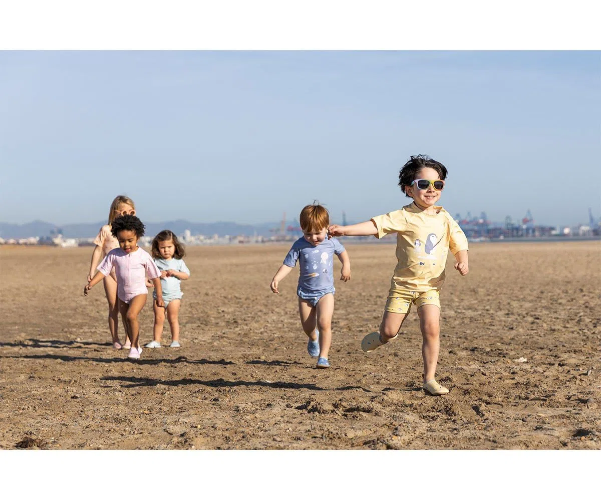 T-Shirt da Bagno Rashguard per Bambini | Costume da Bagno a Maniche Corte con Protezione Solare per Bebè e Bambini, Morbido, Comodo e Facile da Indossare