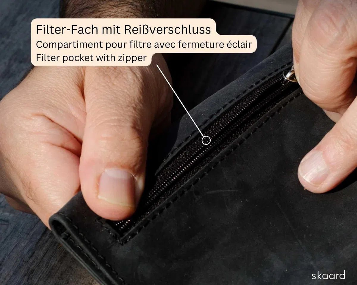 skaard Portatabacco in pelle | Astuccio per tabacco da rollare, cartine e filtri | Nero