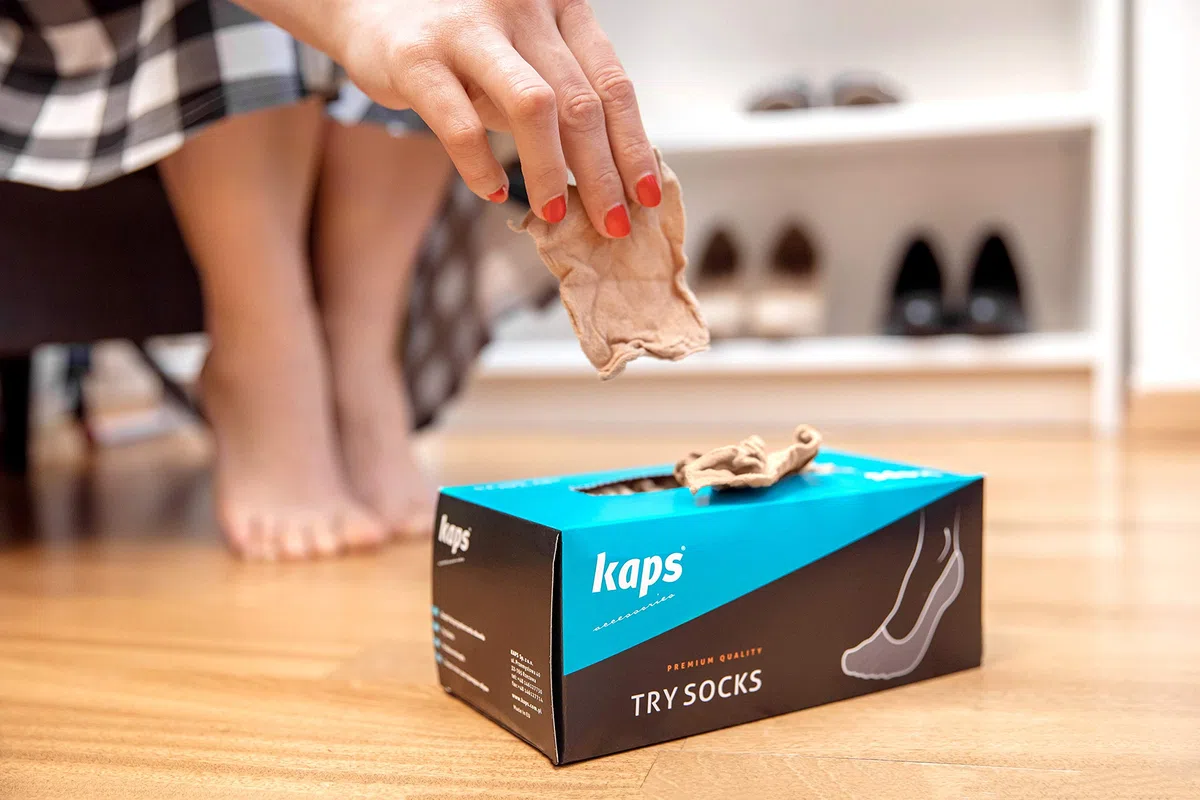 Kaps Calze Prova, Calze Igieniche Ideale per Provare le Scarpe, Confezione di Calze Usa e Getta, 72 Paia di Calze 20 Denari Taglia unica in Nylon