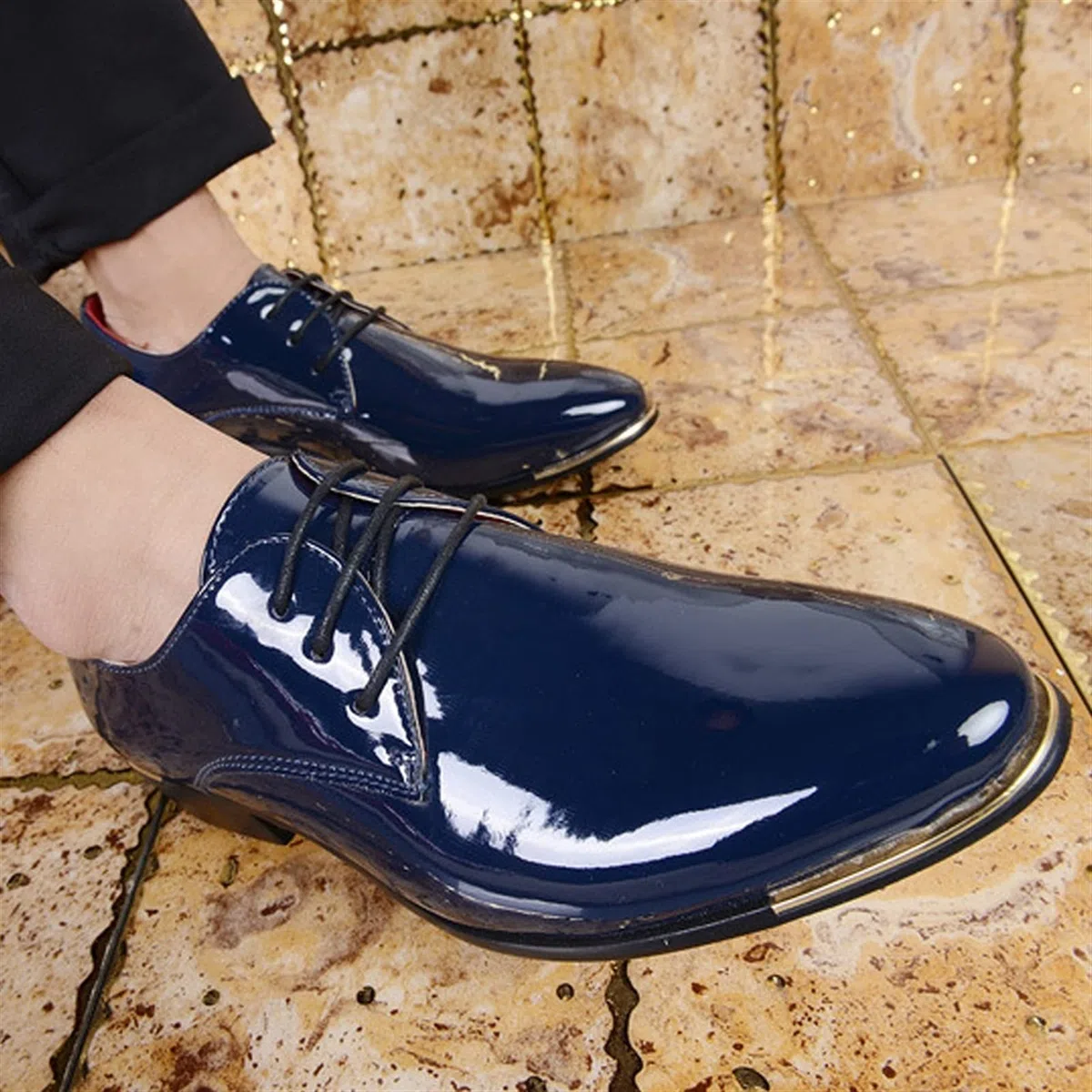Scarpe Oxford Uomo Scarpe Eleganti da Uomo for Uomo Scarpe Derby Stringate Lucide con Punta Arrotondata in Pelle Verniciata Antiscivolo Low Top Antiscivolo Prom
