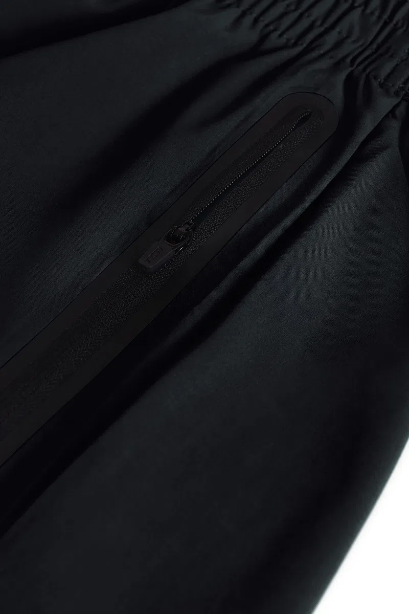 TCA Elite Tech Pantaloncini Corti Uomo Sportivi da Corsa con Tasche Laterali con Zip - Nero, M