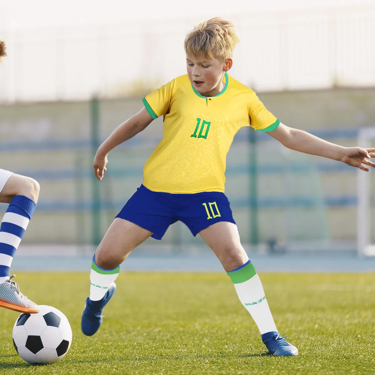 Maglie da Calcio per Bambini, N. 7/N. 10 Pantaloncini Ragazzi Abbigliamento T-Shirt Maglietta Calze Parastinchi Portachiavi Tatuaggi Temporanei Accessori Maglia da Calcio Esterni Sportiva Regali