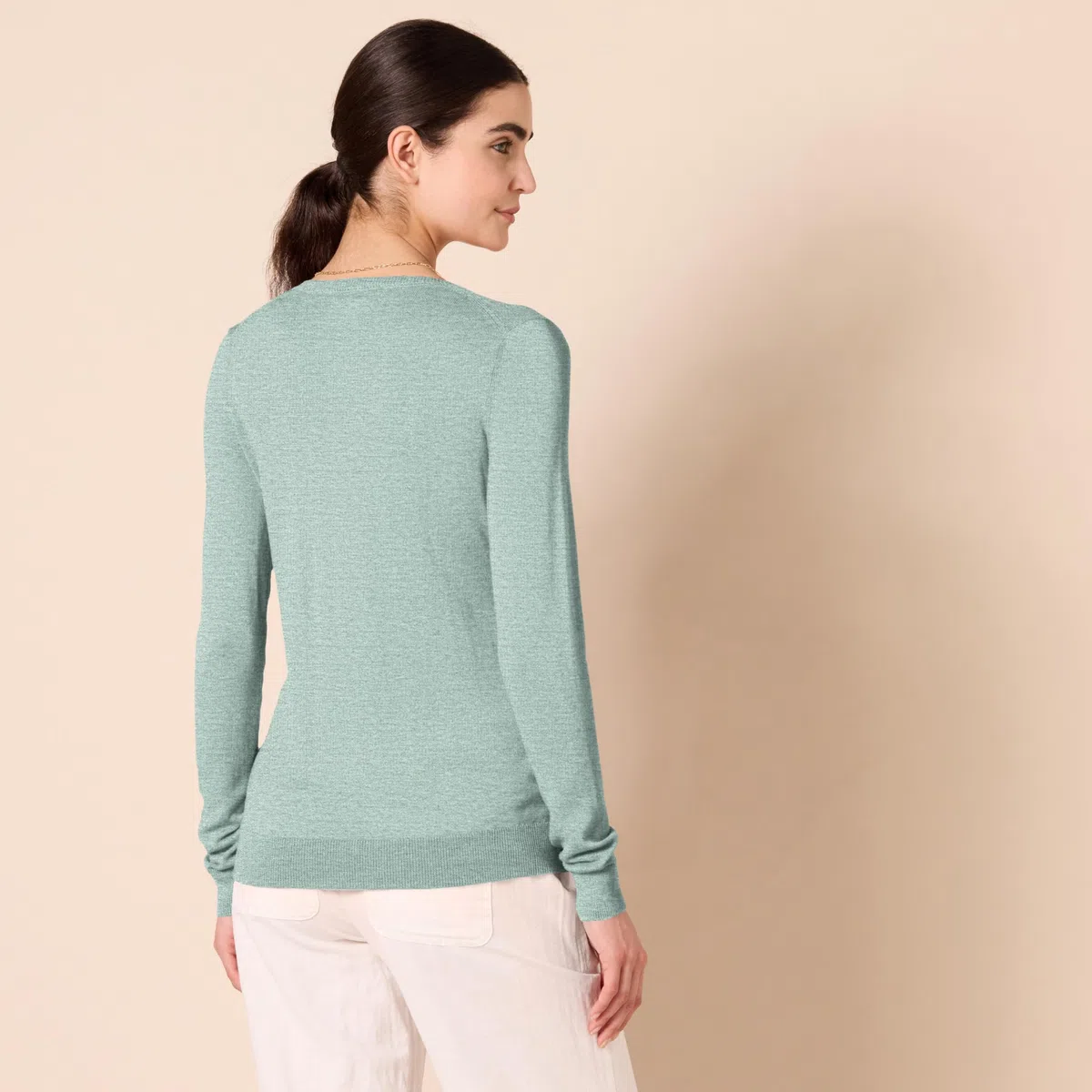 Amazon Essentials Donna Maglione Leggero a Maniche Lunghe con Scollo a V, vestibilità Classica (Disponibile in Taglie Forti)