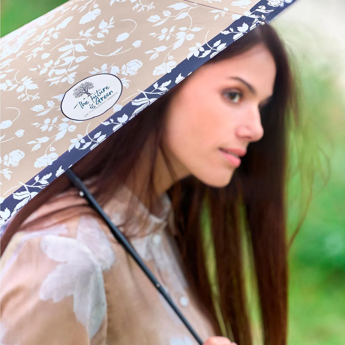 PERLETTI GREEN Ombrello Pioggia Ecosostenibile Tessuto Riciclato Donna Automatico - Manico in Legno Biodegradabile - Ombrello Classico Antivento Ecologico - Diametro 102 cm