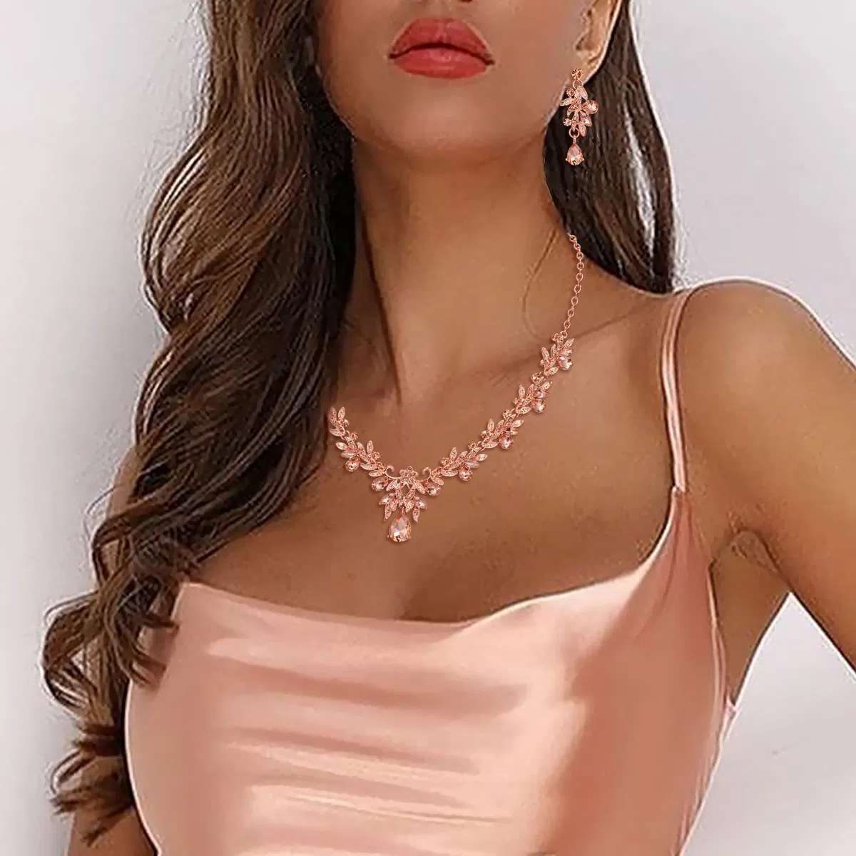 Costume Jewellery Set per Prom Party Goccia Foglia Strass Cristalli Ciondolo Collana e Orecchini Pendenti