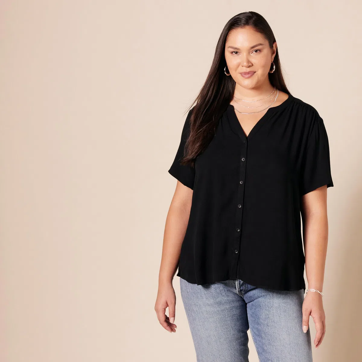 Amazon Essentials Donna Camicetta in Tessuto a Maniche Corte con vestibilità Comoda