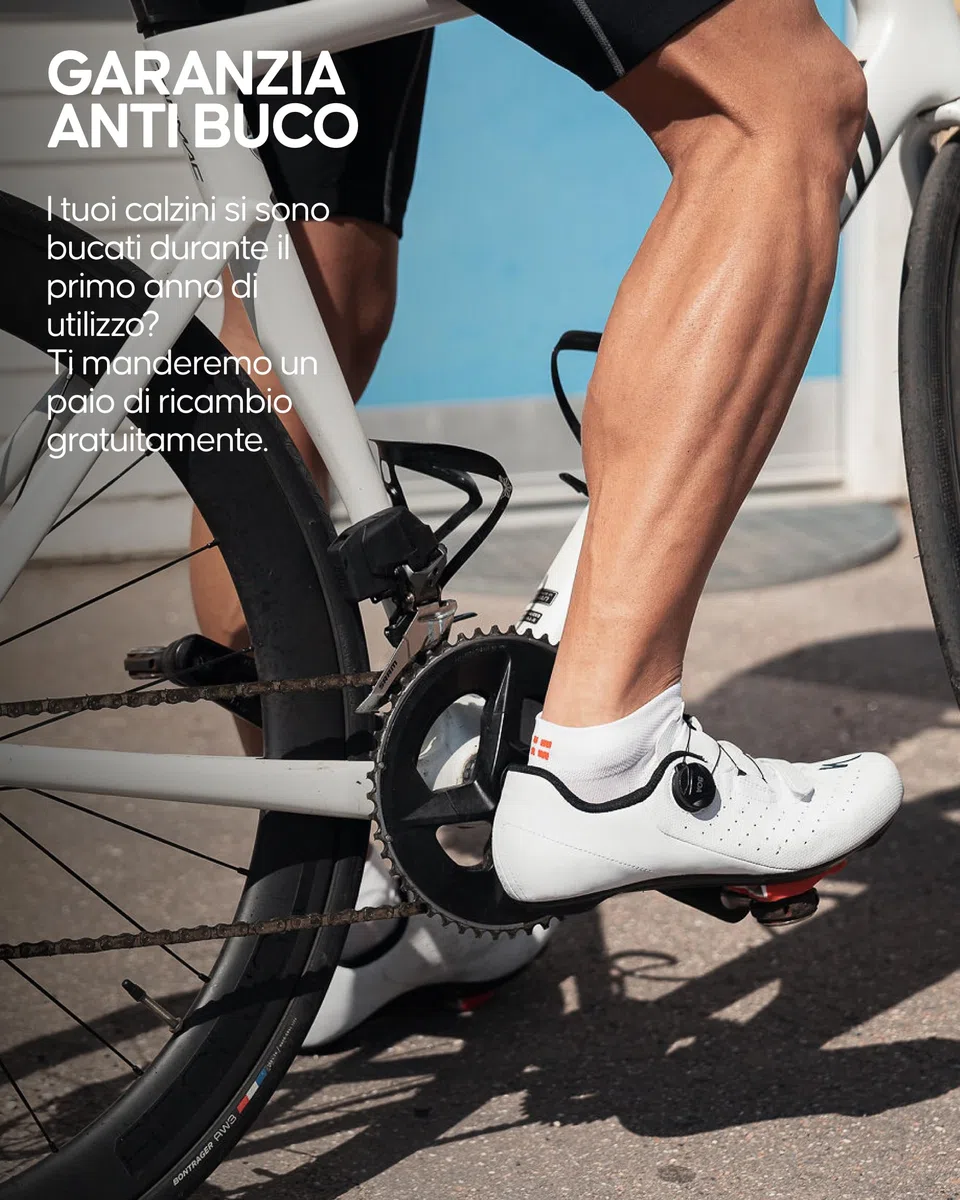 DANISH ENDURANCE Calze da Ciclismo Corte, Traspiranti, Calzini per Bici, MTB e Spinning, per Uomo e Donna, 3 Paia