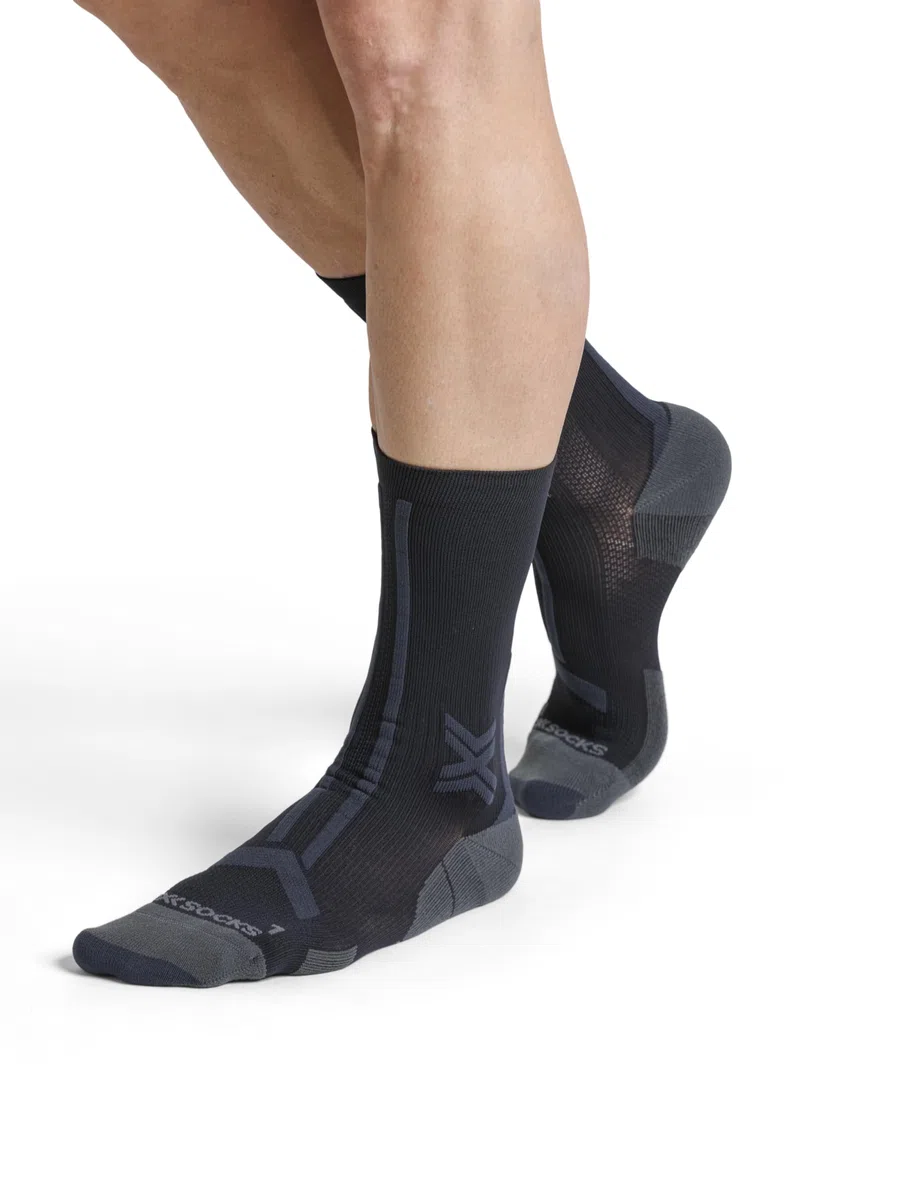 X-Socks Trailrun Discover Crew Calzini - Traspirante & Protettivi per Trail Running - Protezione Tendine d'Achille & Ristoro, Canale di Aerazione - Blu/Nero, 45 - Nero/Charcoal, 35-38