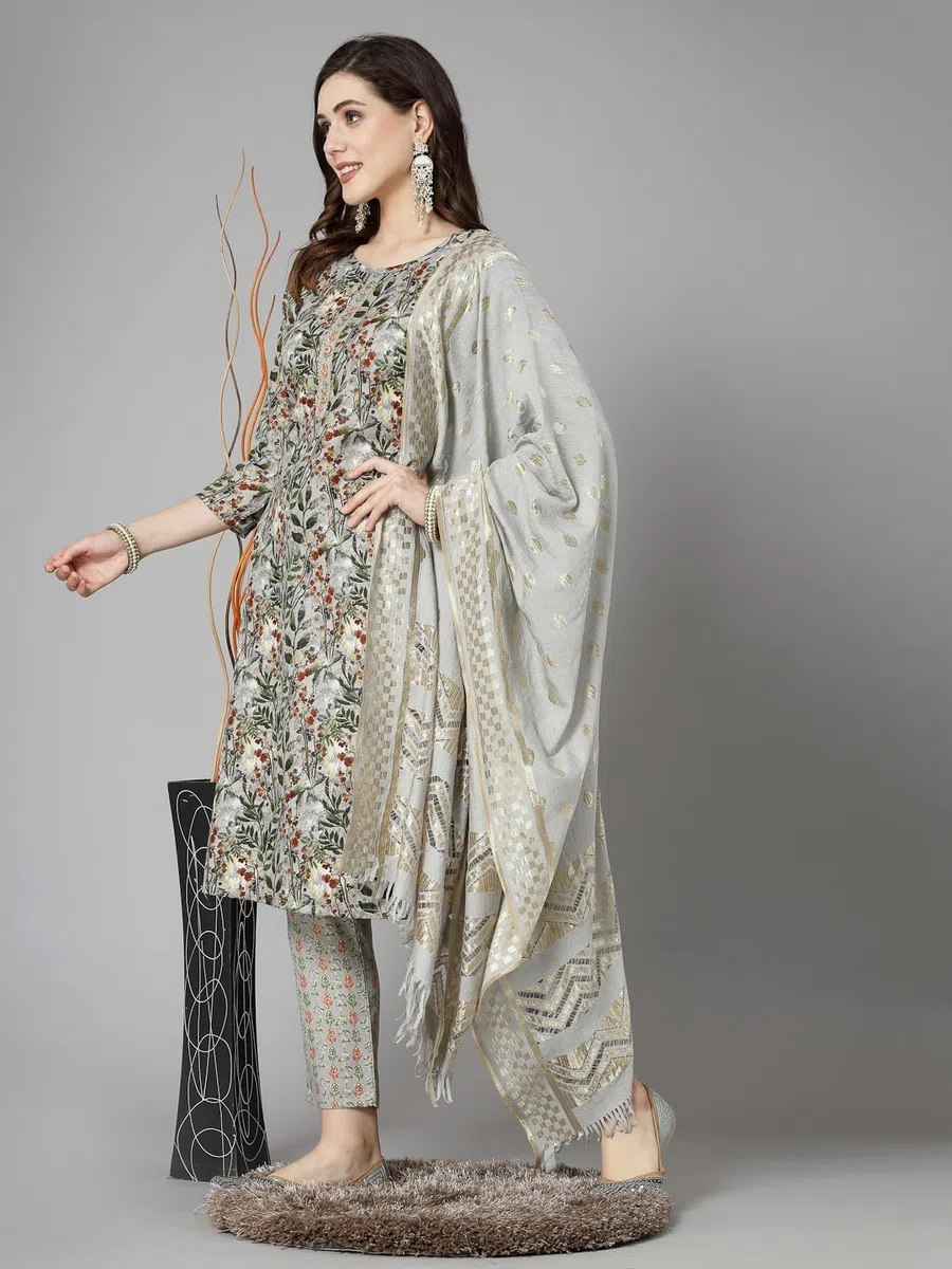 Stylum Dupatta - Set da donna con pantaloni corti dritti in misto cotone, stampa floreale
