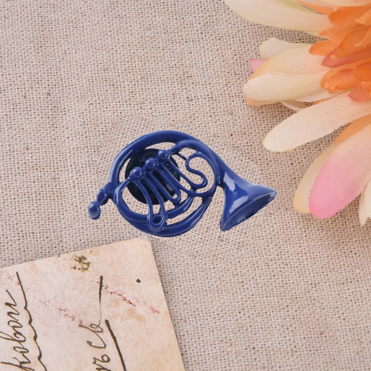 HEEPDD Spilla, Ornamento Spilla in Corno Blu Blu in metallo con squisita confezione regalo per abbigliamento artigianale abbigliamento cappello sciarpa decorazioneSpille e pini
