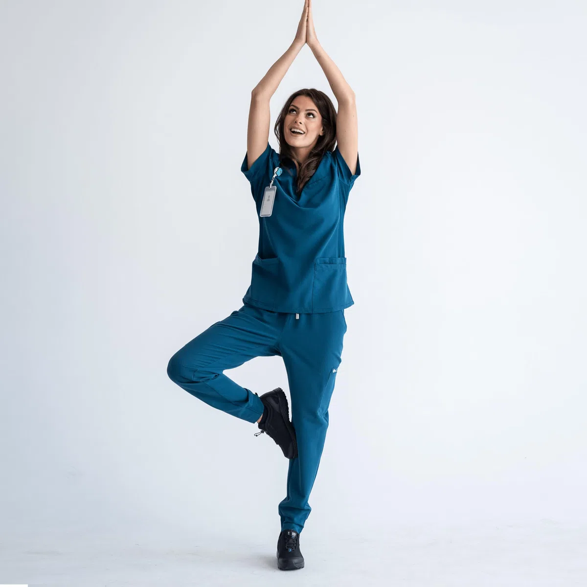B-well Julia Casacca Medico Donna Divisa Sanitaria Uniforme Infermiera Maniche Corte Spandex