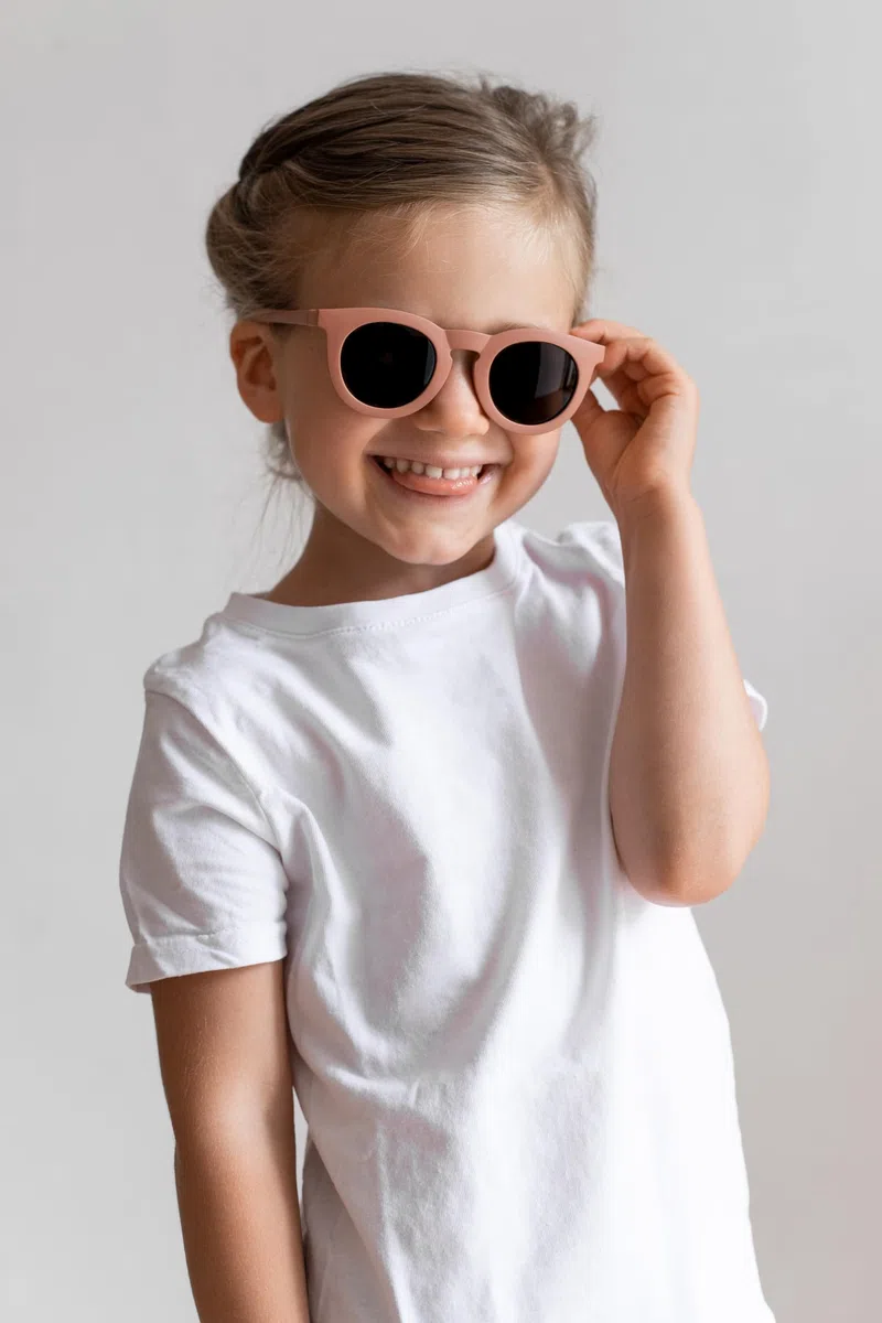 BÉABA, Occhiali Da Sole Per Bambini 4-6 Anni, Protezione 100% UV - CAT 3, Protezione Laterale, Comfort Ottimale, Aste Regolabili A 360°, Adattabili Alla Vista, Collezione Retro