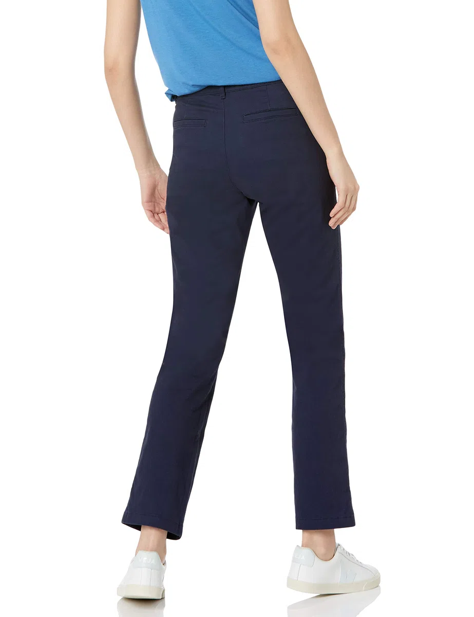 Amazon Essentials Donna Pantaloni Chino Aderenti Elasticizzati Taglio Dritto